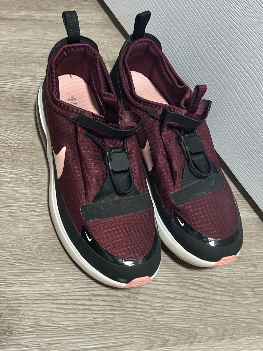 Nike Air Max Dia Winter Night Maroon Women’s Size 10 Bq9665–604